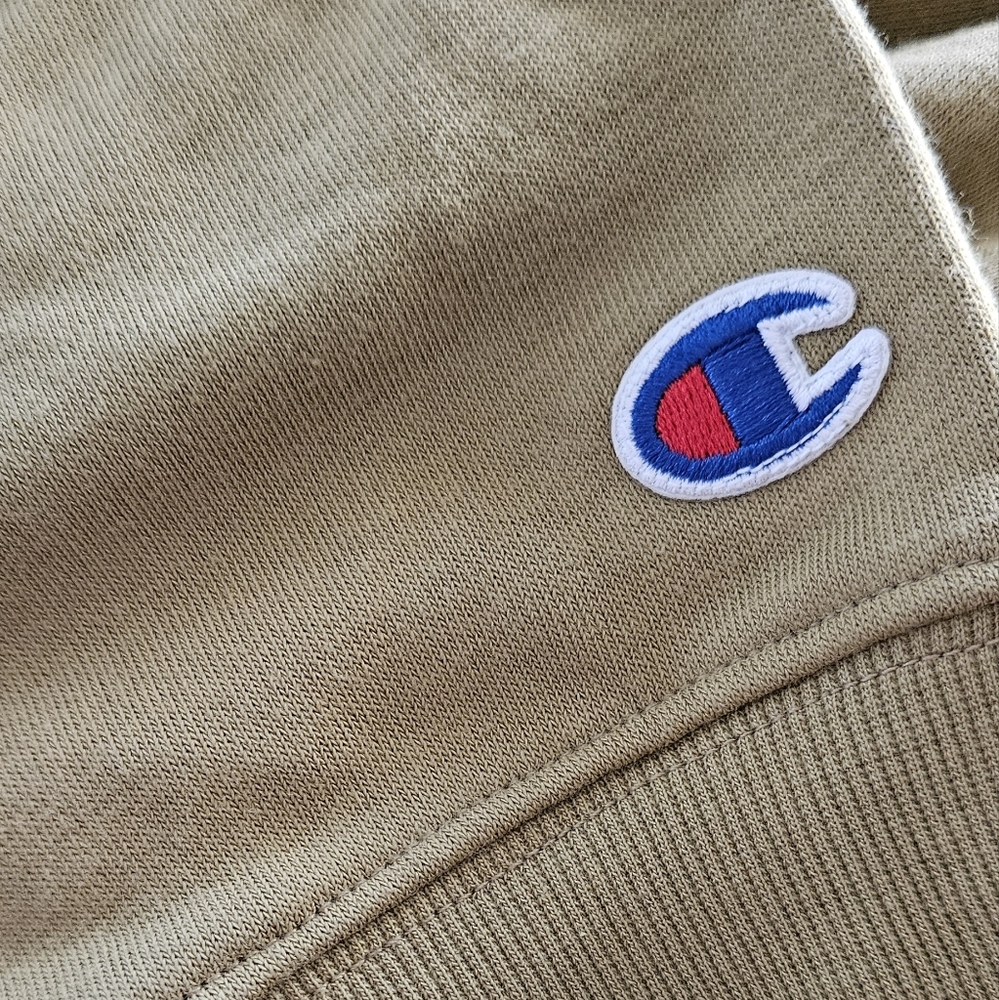 CHAMPION OLIVE 🫒 COLOR WOMEN'S SWEATER. - Picture 4 of 9